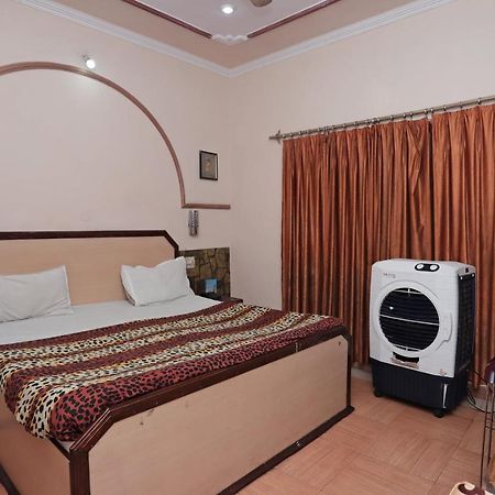 Narayani Guest House By Grb Kankhal Kültér fotó